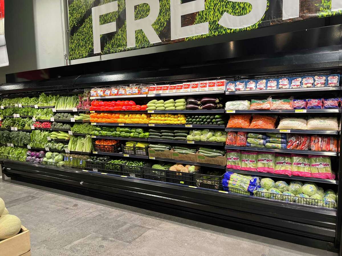 Gordon food service york first elmwood outlet opens buffalo